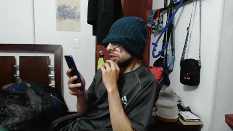 andrew online show from April 1, 6:26 am