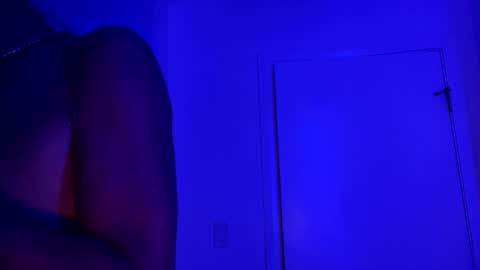 fvvkboyy online show from November 11, 2:00 pm