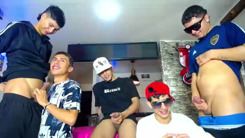 Snapshot of g4mens chatting on October 6, 3:06 pm G4MENS online show from October 6, 3:06 pm
