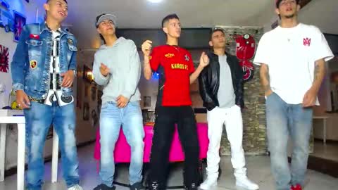 Snapshot of g4mens chatting on October 10, 2:55 pm G4MENS online show from October 10, 2:55 pm