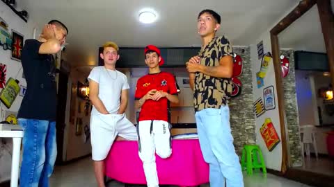 Snapshot of g4mens chatting on September 28, 5:11 pm G4MENS online show from September 28, 5:11 pm