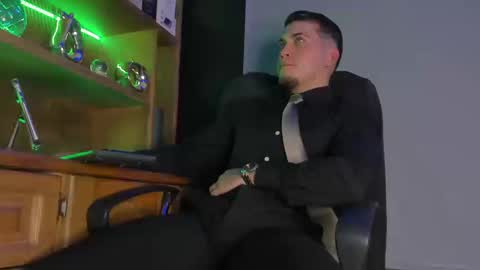 Snapshot of gael_williams3 chatting on September 11, 11:04 pm gael_williams3 online show from September 11, 11:04 pm