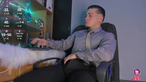 Snapshot of gael_williams4 chatting on October 18, 1:43 am Gael Williams online show from October 18, 1:43 am
