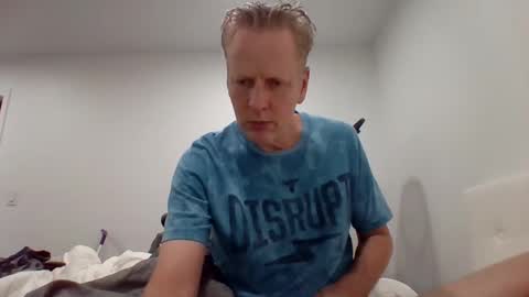 gamerboy200 online show from September 24, 11:58 pm