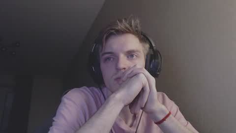 gasturfahe online show from December 2, 5:13 pm