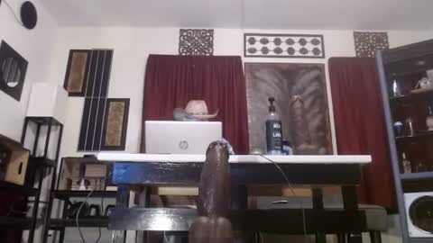 gatewaylaptop2019 online show from April 8, 9:34 pm