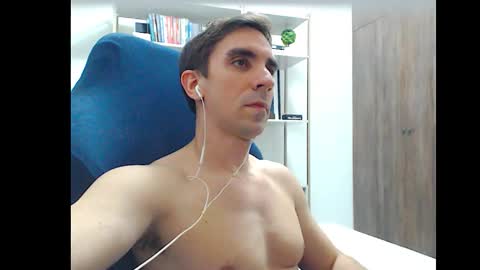 Snapshot of gatosarado23 chatting on September 25, 3:05 am gatosarado23 online show from September 25, 3:05 am