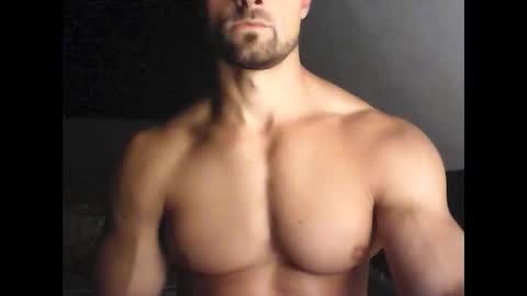 Gecko946915 online show from May 9, 7:37 pm