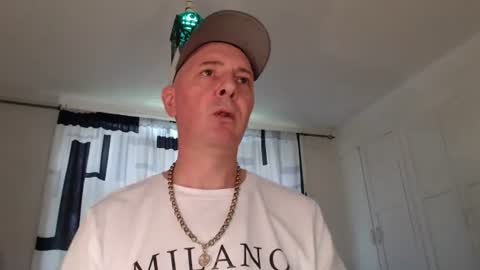 geefoxx online show from June 13, 3:10 pm