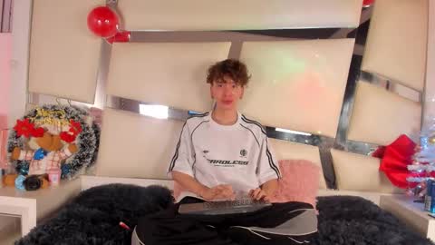 Genesis online show from December 18, 4:30 am