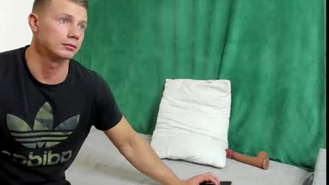 George my Fansly  online show from January 2, 4:24 pm