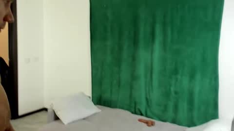 George my Fansly  online show from December 25, 4:22 pm