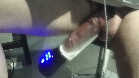 geranimo431374 online show from November 9, 6:23 pm