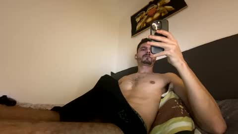 HeteroGermanbigdic77 online show from January 15, 7:05 am