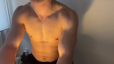 germanhunk123 online show from April 11, 5:27 pm