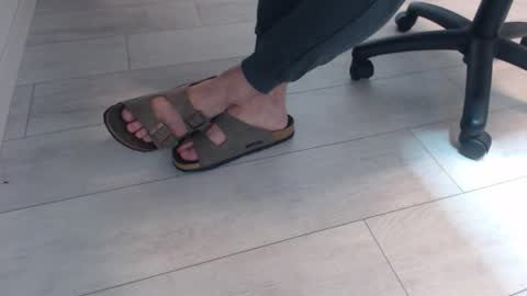 GermanSoleBro online show from November 22, 8:08 pm