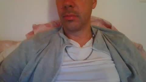 Snapshot of geronimo_2 chatting on January 4, 4:11 pm geronimo_2 online show from January 4, 4:11 pm