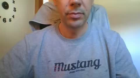 Snapshot of geronimo_2 chatting on December 24, 12:44 pm geronimo_2 online show from December 24, 12:44 pm
