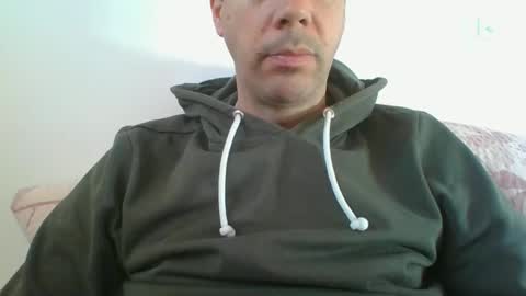 Snapshot of geronimo_2 chatting on January 12, 9:40 am geronimo_2 online show from January 12, 9:40 am