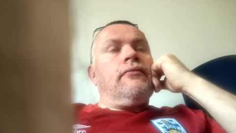 giddyup2222222 online show from April 7, 7:41 am