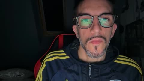 Gigi online show from November 1, 1:42 am