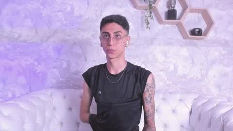 Gio Carangi online show from February 1, 3:16 am