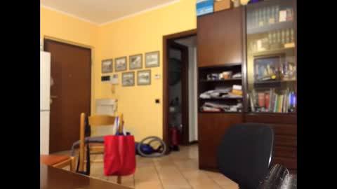 giovanni_1964 online show from April 6, 3:14 am