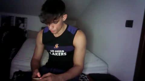 Snapshot of giovyyx chatting on February 16, 2:54 am giovyyx online show from February 16, 2:54 am
