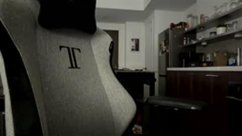 AntEater online show from March 3, 7:27 am