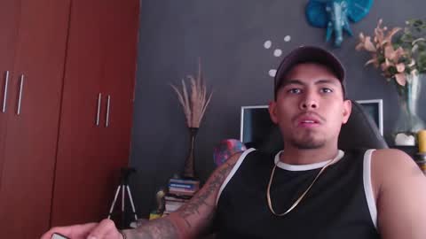 piggy boy online show from January 19, 5:39 pm