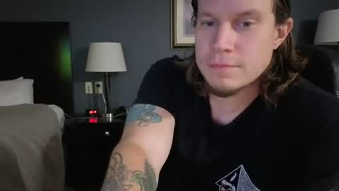 girthed90 online show from July 3, 3:18 pm