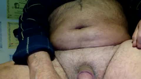 giutomma930394 online show from February 13, 11:21 pm