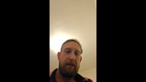 glassboxer8675309 online show from January 14, 10:31 am