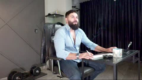 Matthew .. for short call me Matt online show from December 23, 2:24 am