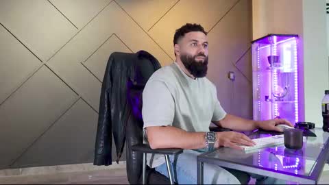 Matthew .. for short call me Matt online show from March 2, 10:47 am