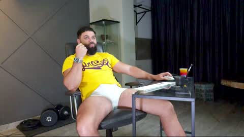 Matthew .. for short call me Matt online show from January 20, 4:32 am