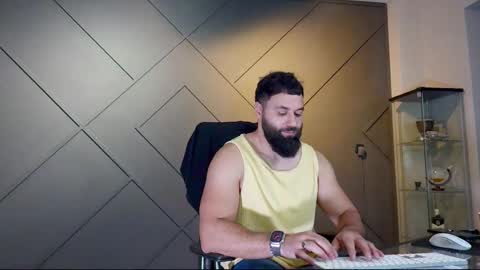 Matthew .. for short call me Matt online show from February 25, 2:03 am