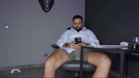 Matthew .. for short call me Matt online show from September 11, 6:29 pm