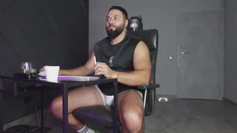 Matthew .. for short call me Matt online show from October 9, 2:16 am