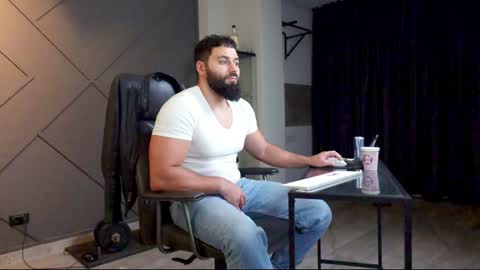 Matthew .. for short call me Matt online show from January 4, 8:16 pm