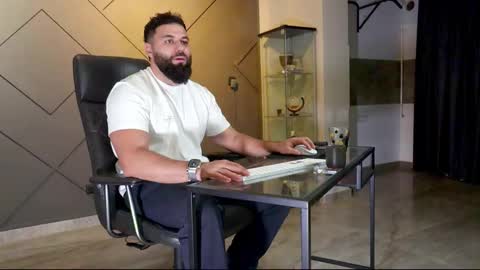 Matthew .. for short call me Matt online show from February 18, 10:03 pm