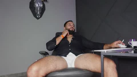 Matthew .. for short call me Matt online show from September 21, 4:40 pm