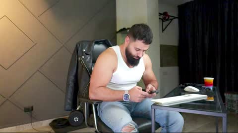 Matthew .. for short call me Matt online show from January 15, 4:47 am