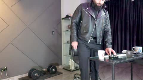 Matthew .. for short call me Matt online show from December 29, 9:30 pm