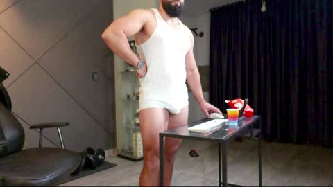 Matthew .. for short call me Matt online show from January 11, 4:48 am