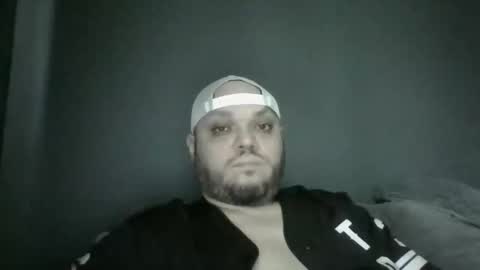 Snapshot of glusgan chatting on October 8, 9:24 am Your boy online show from October 8, 9:24 am