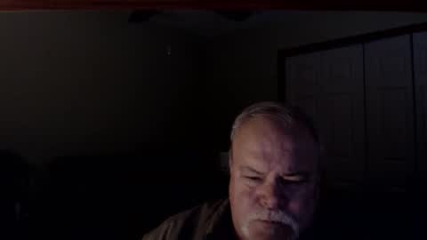 gmctruckguy online show from December 4, 10:06 pm