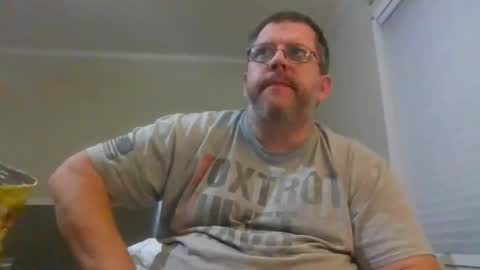 IDKIDCIDGAF online show from November 11, 1:43 am