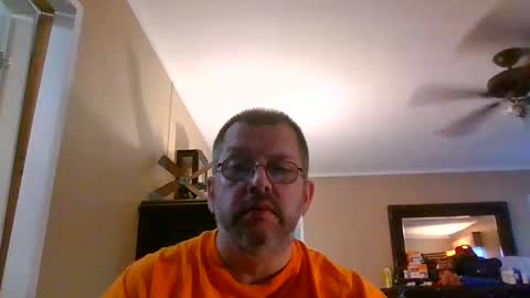 IDKIDCIDGAF online show from October 4, 4:12 pm