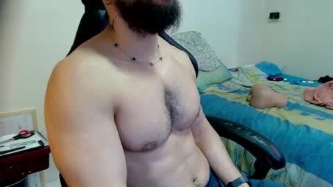 god hunkules online show from July 11, 9:50 pm